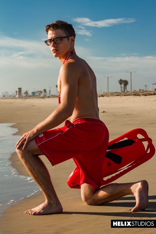 hotyoungdudesandsex:  