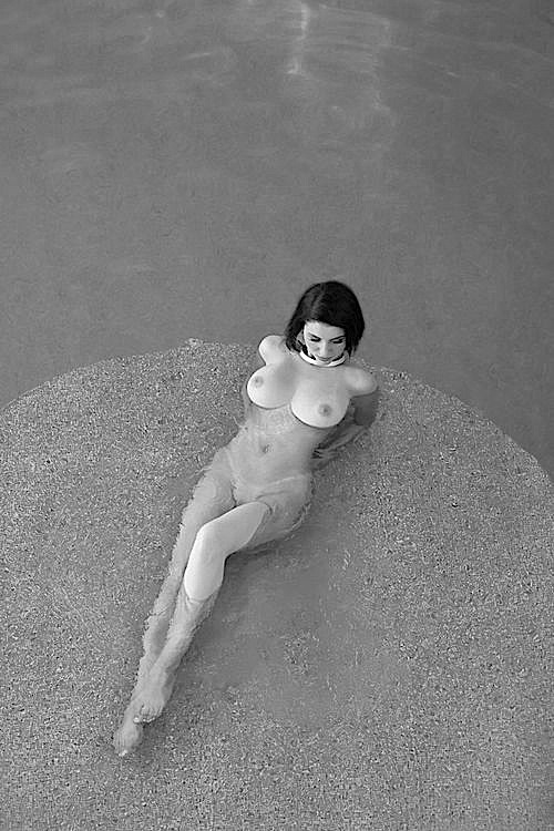 la-latingirl:  what else do you need? 