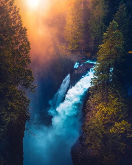 quiet-nymph:Photography by Zach Doehler