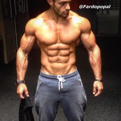 perfectly-sculpted:    Fardo Popal  Instagram - fardopopal