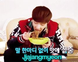 getlayd: Yixing eating various types of food 