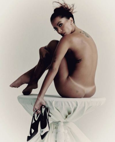 distantvoices:Anitta by Zee Nunes for Vogue adult photos