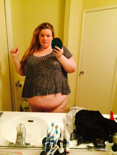 orgasmicnaps:  Love crop tops