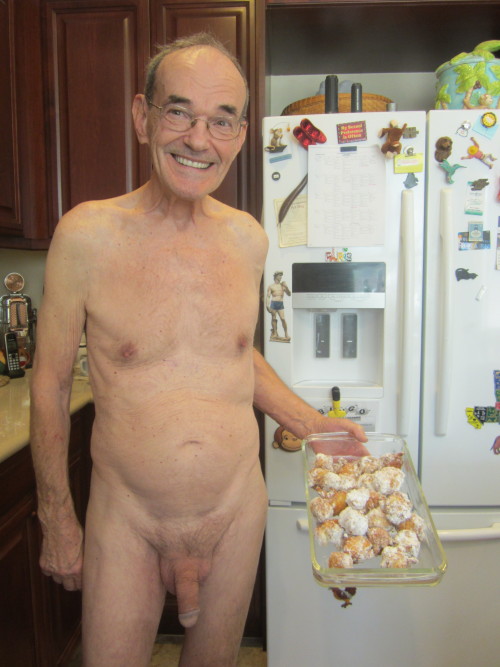 gdrgdrgdr:reblog if you like I would lick you all over!