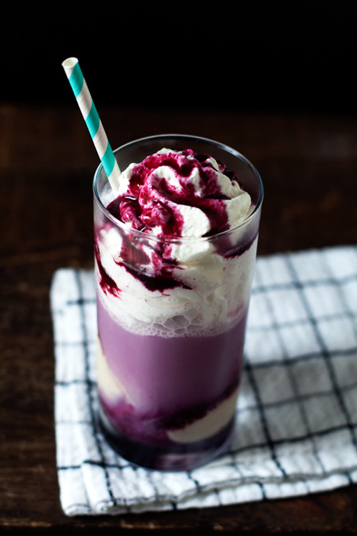 confectionerybliss:Blueberry Maple Ice Cream Soda | Hungry Girl Por Vida