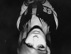 lickertwat:  kok0pelli:  lickertwat:  okay, I like this one better.  She is ridiculously attractive and if you follow her you’ll know she’s hilarious  awh you’re lovely omg :’) thankyou  
