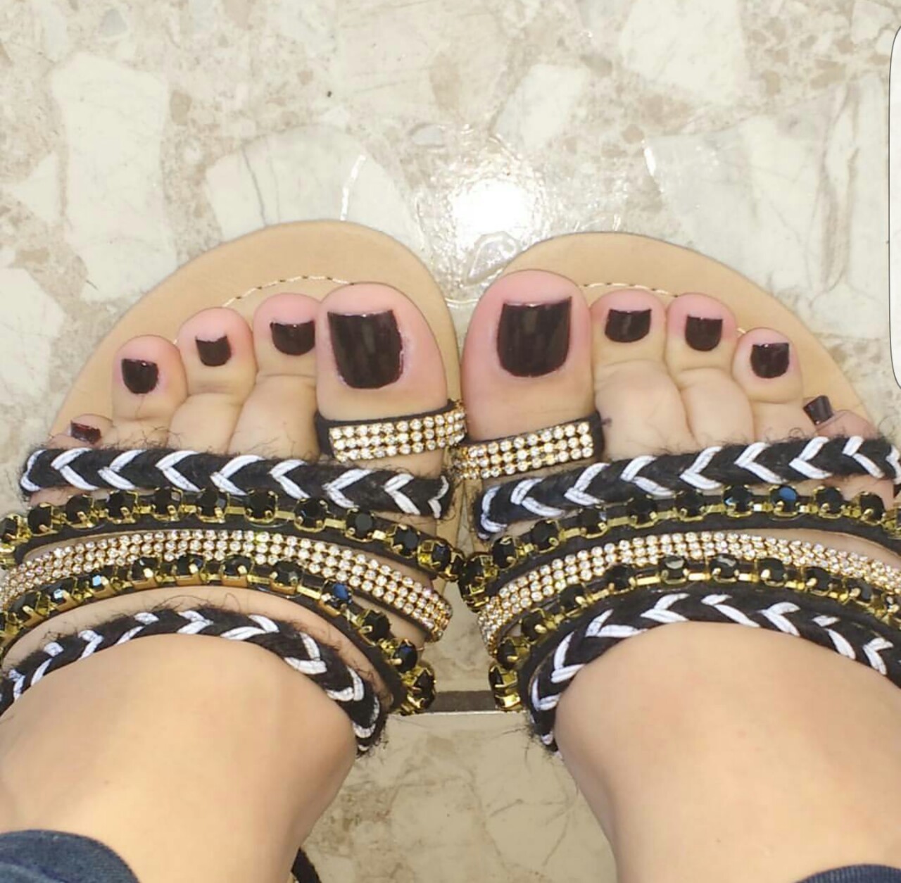 tribal-lion93:  Dem toes😍