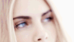 isimvermekistemeyenizleyici:  Cara Delevingne 💙