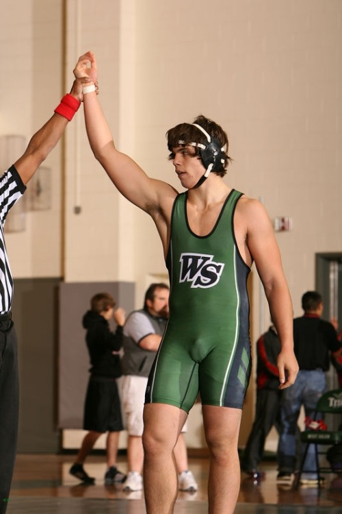 wrestlerbulge: More STRAIGHT GUYS Here! Follow!