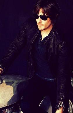 big-bald-reedus:  ♥