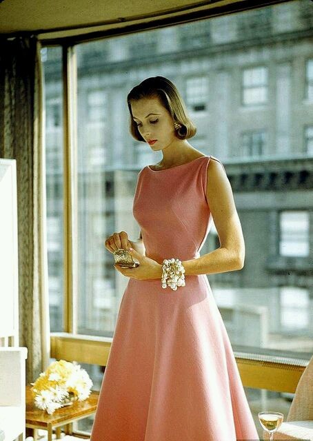 tallulahdreaming:  Photo by William Helburn, dress by Pauline Trigere - 1954