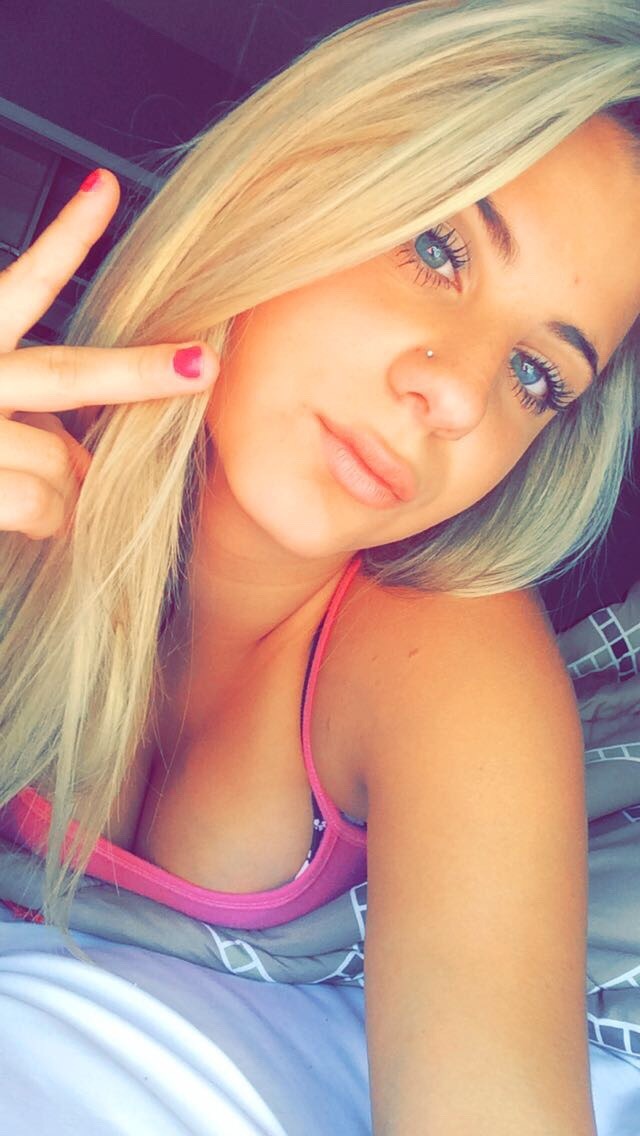 stonecoldbabyy:  just wanna give a shoutout to my followers who I love so much for