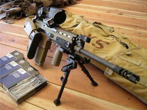 tactical-tacos: lonelyhuntsmen: igunsandgear: FNH SCAR Ranger Package. 7.62mm. Trijicon ACOG. Bea