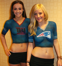 football-fantasies:  sportsbodypaint:  Fan girls in body painted Manning and Brady, New York Giants and New England Patriots jerseys!  . 