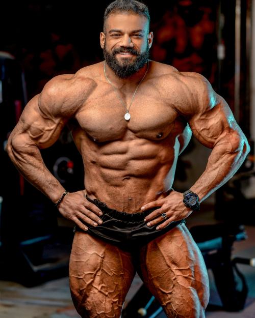 EGYPTIAN BODYBUILDER AYMAN MAGDYSee more: https://musclelovergr.blogspot.com/2022/05/magdy2.htmlMusc