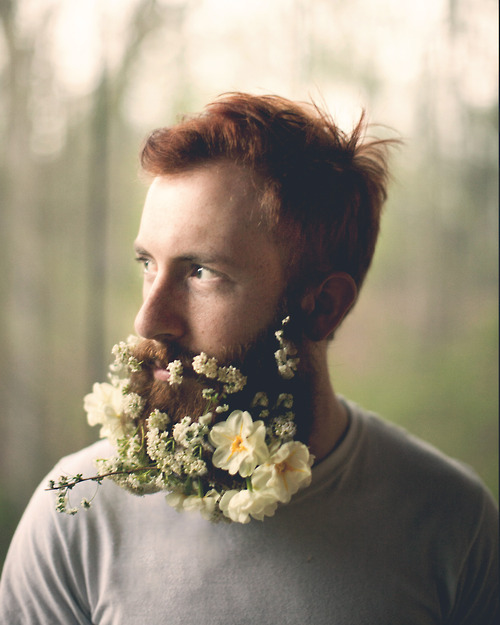 nourishyouruniverse:  fridayinfrance:  ivy-and-twine:MCM Part II   Flower Beards VZ WE MM VV PY