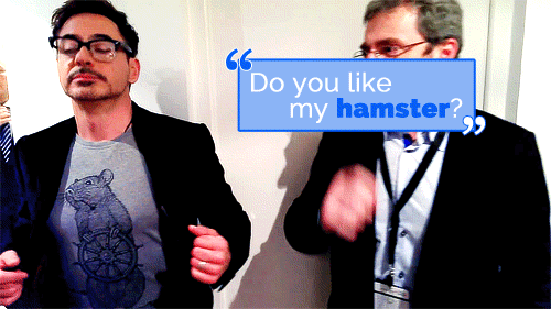  Robert Downey Jr. + Facebook/Twitter videos – 1/? 