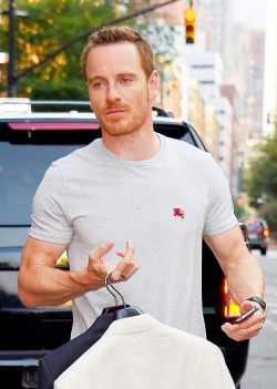 browngirlslovefassy:  Michael Fassbender Leaves His Hotel To Attend The NYC ‘Frank’ Premiere 8.5.14 LOOKING SEXY AS FUCK. And our old friend, Mr. Toothpick is back. Loves it!