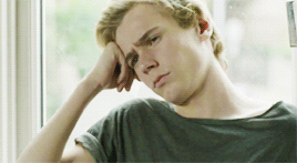 punchmelouis:isak “what the fuck is happening” valtersen