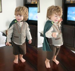 imyourstorm:  sp1rit:  awwww-cute:  The cutest Hobbit in the Shire  I WANT TO CRY THIS IS THE CUTEST THING EVER  My little kid is going to dress up like this one day 