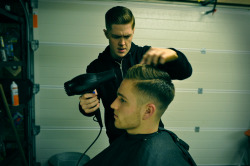 harrybirdcuts:  Pompadour in action 