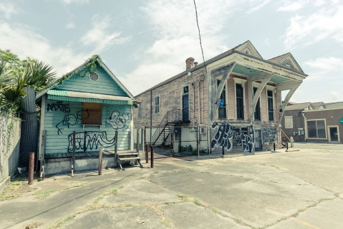 Deep South, old houses, St Claude av, New-Orleans, Louisiana USA (2014)