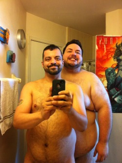 chubpornlover:  theryfiles:  Me and Dave are giving you hot motherfuckers realness. F’true.  me encanta tu novio jejeje :)
