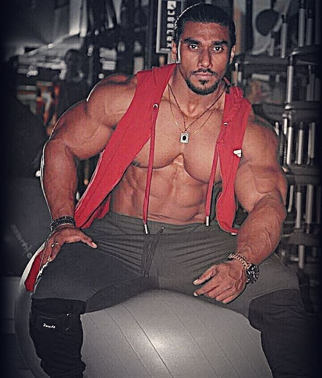 plax999: Sangram Chougule   Please repost and follow: https://plax999.tumblr.com/archive