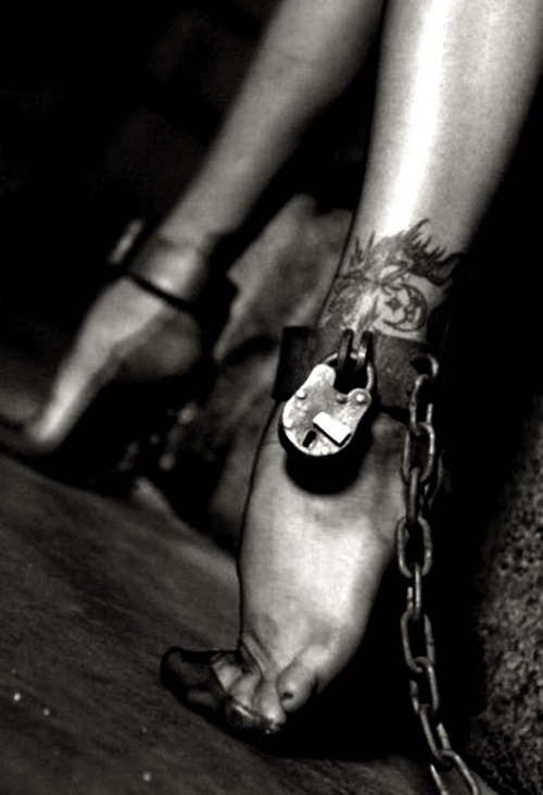 sirtrouble43:  The chains that bind her,  has set her soul free.. She is not bound