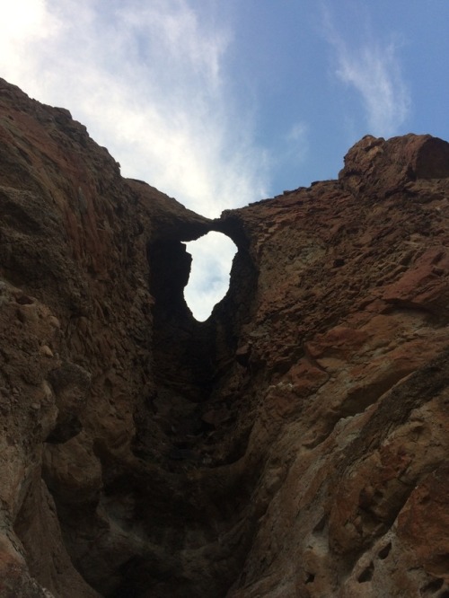 adventurous-watermelon:Geologic heroin at the Pallisades of John Day Fossil Beds Nat'l Monument, Cla