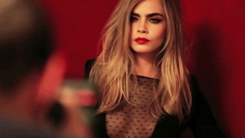insusurrati0n:  paperh4rts:  kseniablog:  .  work it cara  dayumm