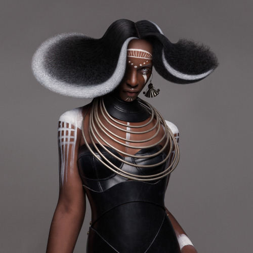 irakalan:  AFRO(British Hair Awards 2016)Photographer LUKE NUGENT