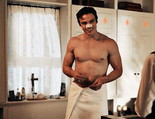 NICHOLAS ALEXANDER CHAVEZ Grotesquerie 1.03