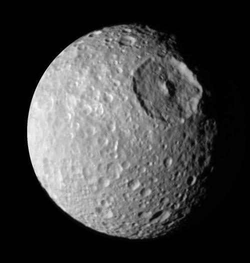 &ldquo;That&rsquo;s no space station, it&rsquo;s Saturn&rsquo;s moon Mimas&rdquo; on /r/space http:/