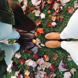 macadameia:  What’s a week without a feet pic? #upandautumn 