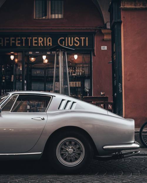 Ferrrari 275 Coupe