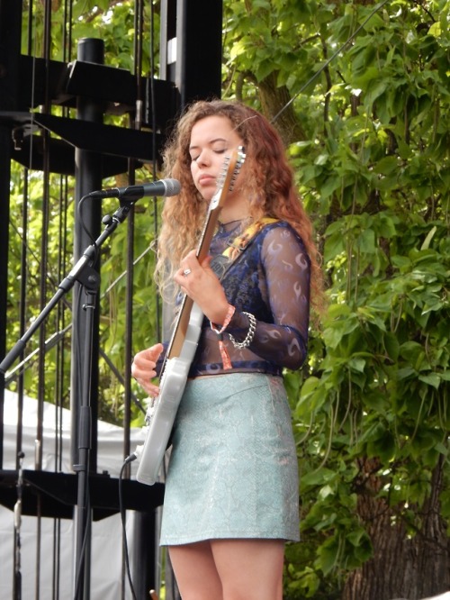 Nilüfer Yanya (Saturday)