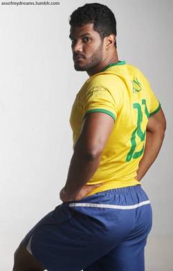 assofmydreams:  Brazilian footballer Hulk