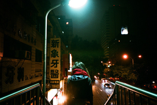 darkhist:  glow blog 