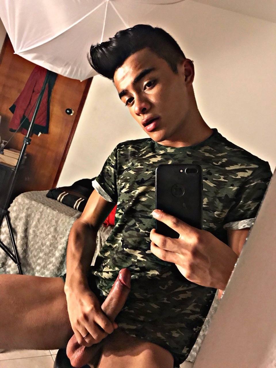 HOT MEN