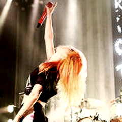 XXX paramoreicon:  Paramore live in Atlanta taken photo