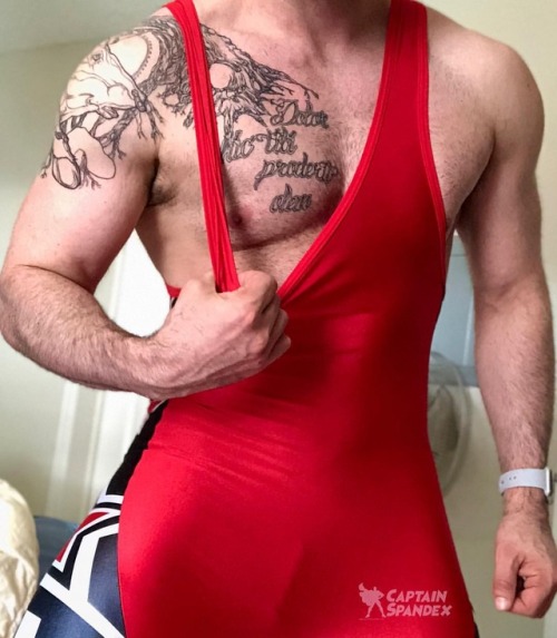 captnspandex:  Can’t wait to get the tat shaded and coloured next month!