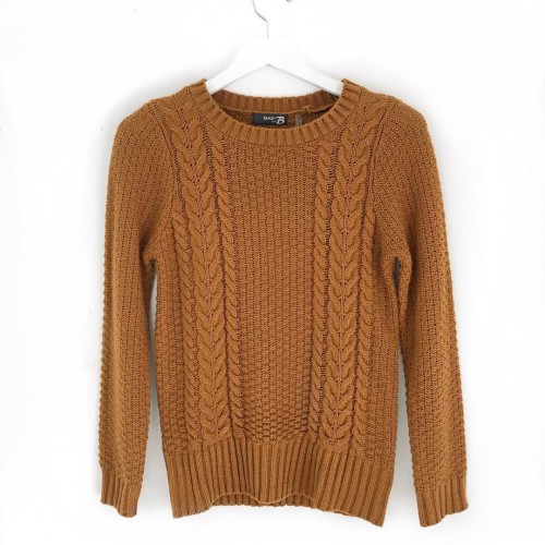 R E S T O C K •Rustic Cable Knit Sweater• #winterfashion #sweaterweather #cableknitsweater