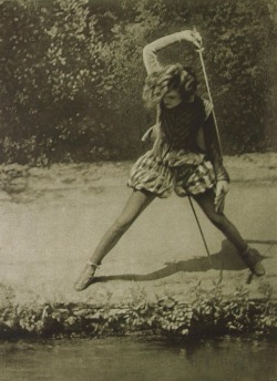 tharook:  internationalspacehobo:   holdthisphoto: 1927 Caption translates as “Juana in a fight with her reflection in a pond”   There it is…the aesthetic. 