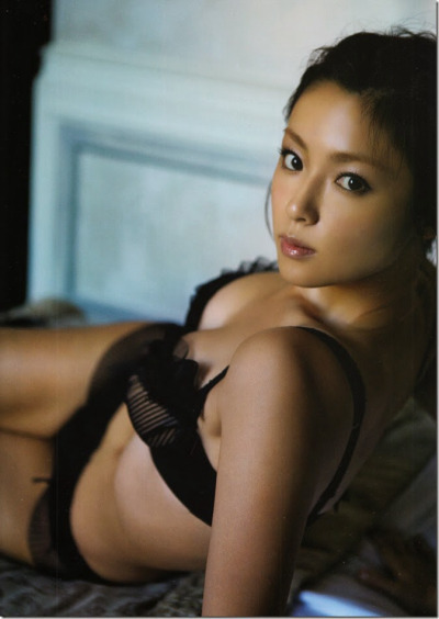allasianbabes:  Find Asian hotties near you: http://bit.ly/1PeukBZ