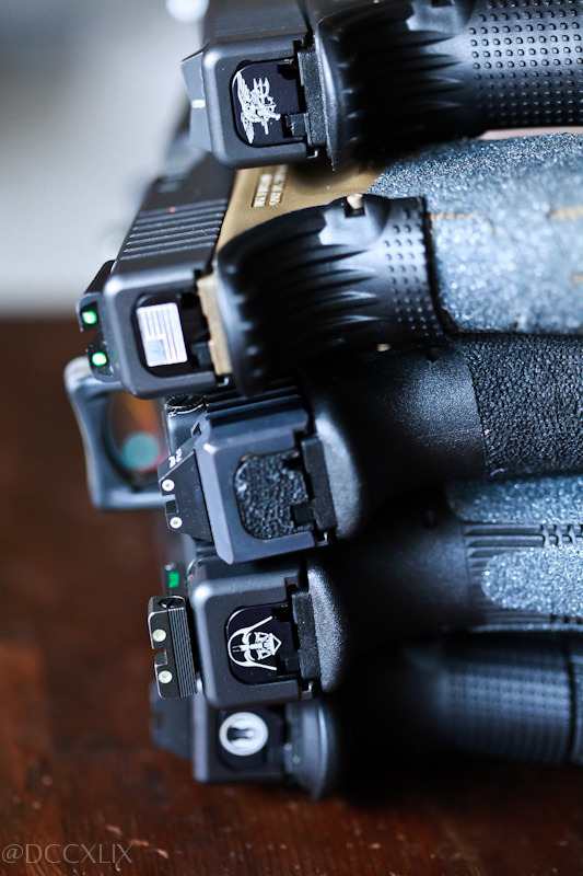 gunsgirlsandturbos:  izhmash:  molot-vepr:  glockito:  9mm - empire 10mm - vader