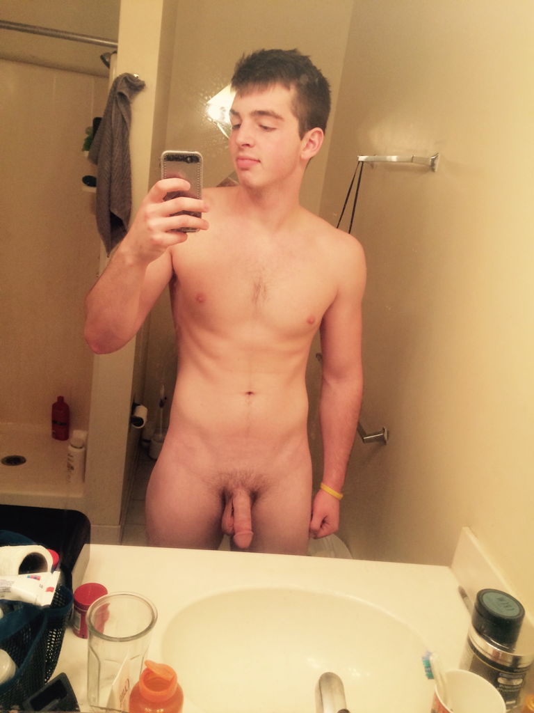 College cutie KSU-Frat Guy: Over 69,000 followers and 48,000 posts.Follow me at: