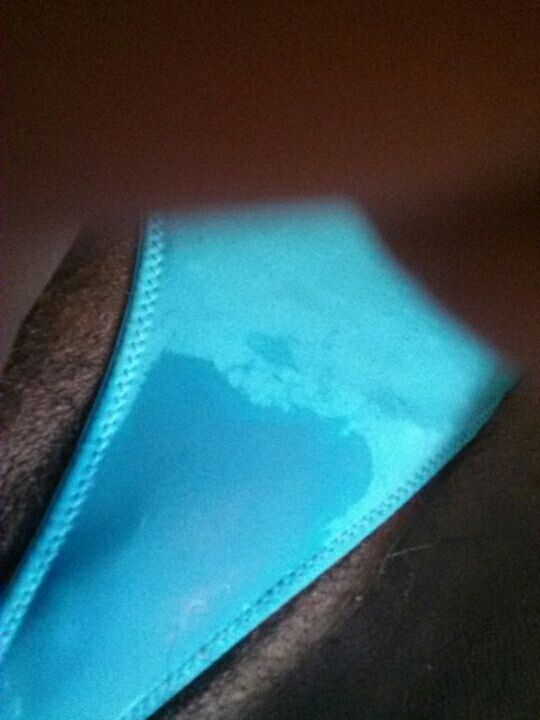 tikannisky:  Fuck my thing is so wet you can see a glimpse of my clit peek thru 