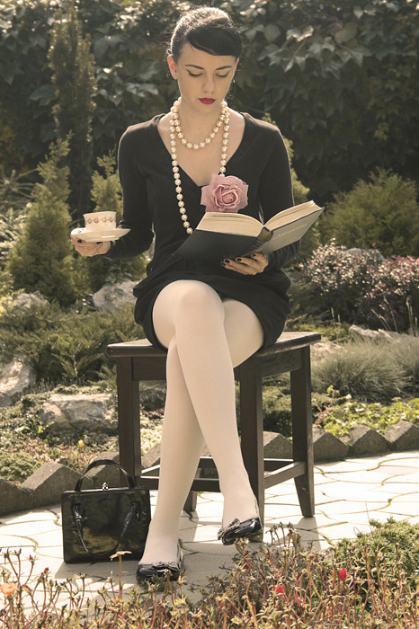 tightsobsession:  fussyfella:  Reading is sexy, reading while drinking tea in the garden dressed lik