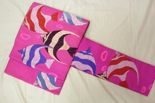 Dynamic waves and tropical fishes vintage summer outfit (seen on)